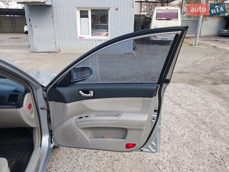 Седан Hyundai Sonata 2006 в Миколаєві