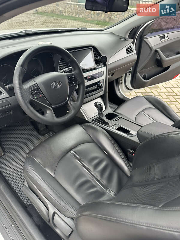 Седан Hyundai Sonata 2014 в Бахмаче