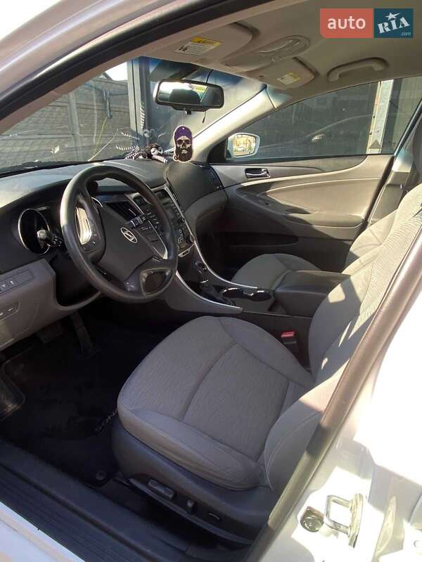 Седан Hyundai Sonata 2012 в Киеве фото 4 Седан Hyundai Sonata 2012 в Киеве