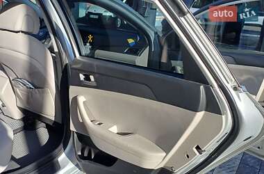 Седан Hyundai Sonata 2016 в Львове