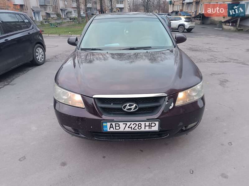 Седан Hyundai Sonata 2007 в Хмельнике