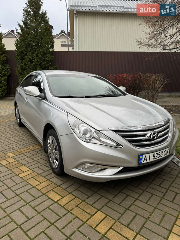 Седан Hyundai Sonata 2013 в Ирпене