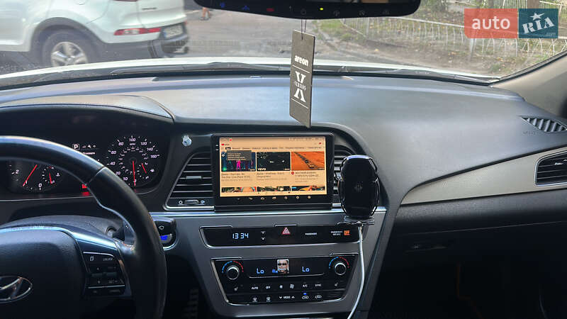 Седан Hyundai Sonata 2015 в Киеве