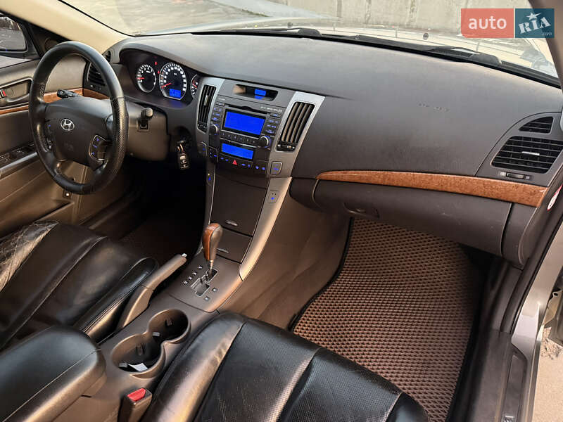 Седан Hyundai Sonata 2008 в Киеве