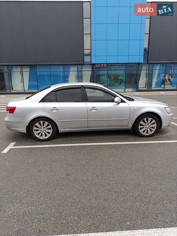 Седан Hyundai Sonata 2009 в Киеве