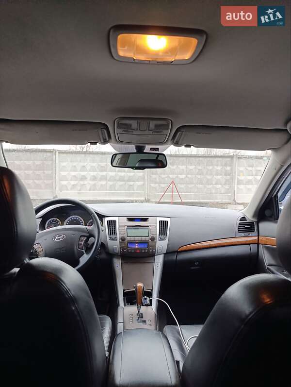 Седан Hyundai Sonata 2009 в Киеве