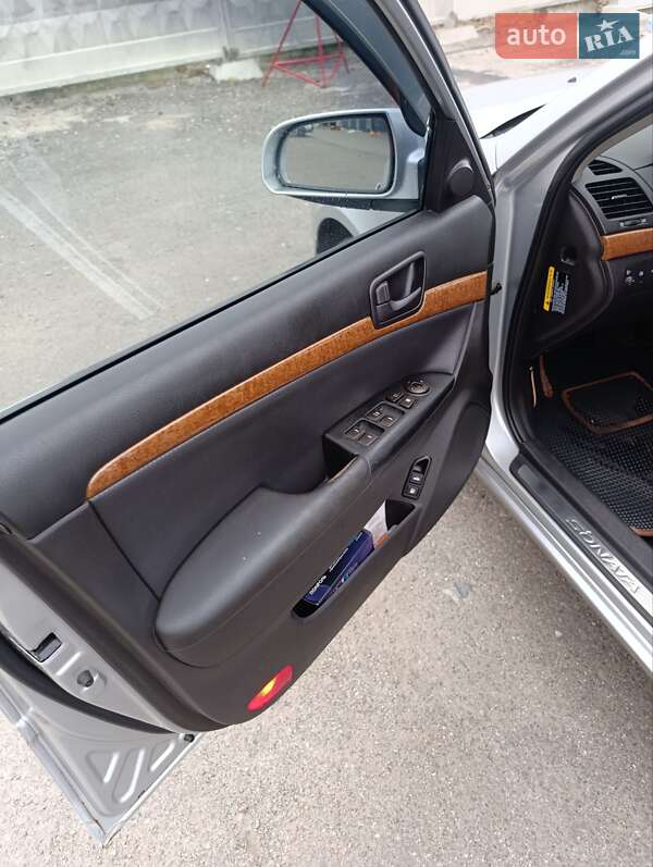 Седан Hyundai Sonata 2009 в Киеве