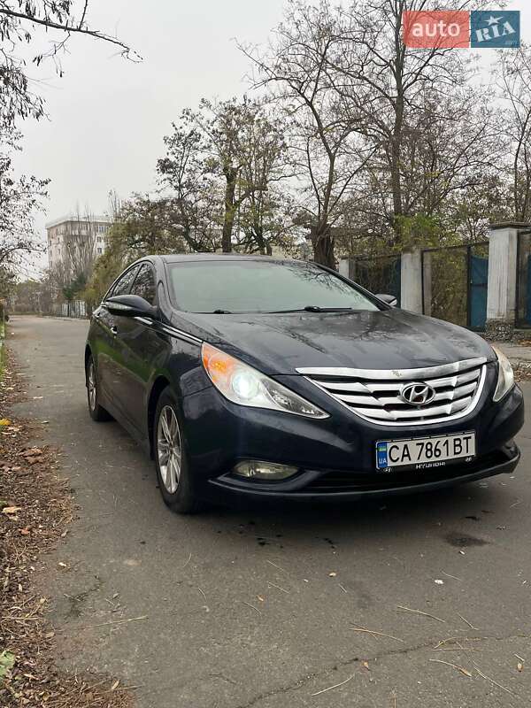 Седан Hyundai Sonata 2013 в Черноморске