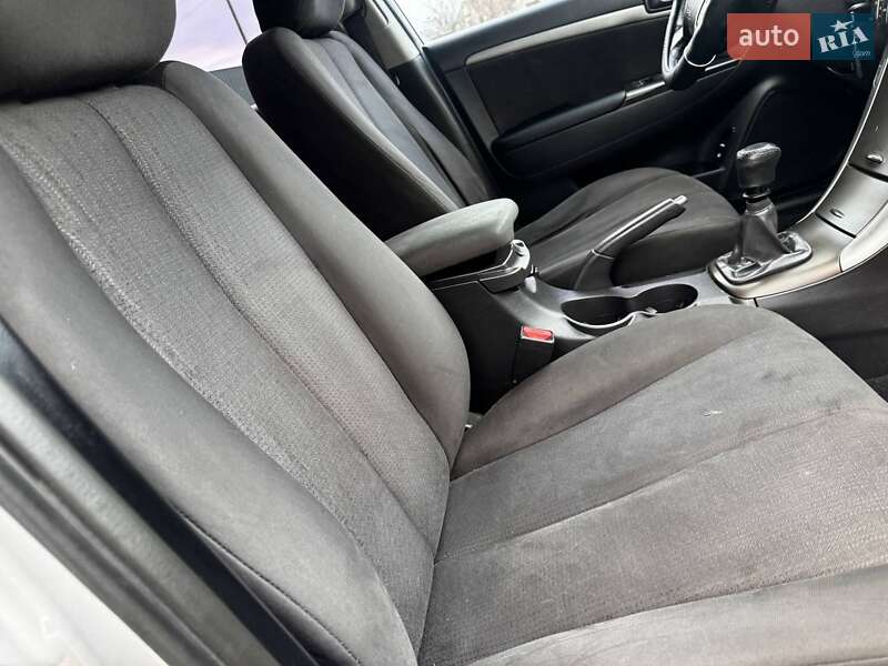 Седан Hyundai Sonata 2009 в Ахтырке