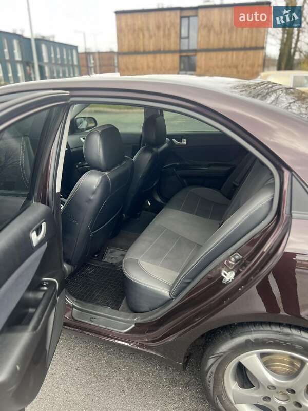 Седан Hyundai Sonata 2008 в Чернигове фото 6 Седан Hyundai Sonata 2008 в Чернигове