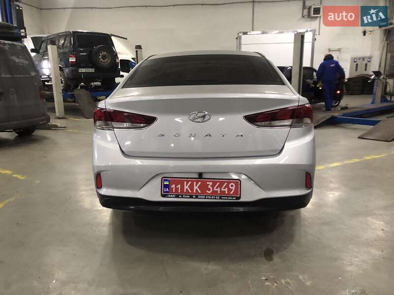 Седан Hyundai Sonata 2018 в Киеве