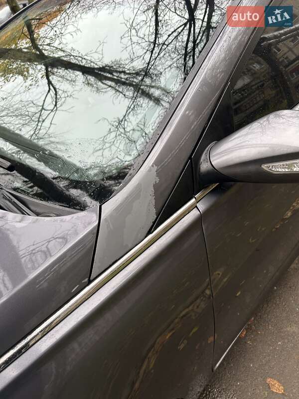 Седан Hyundai Sonata 2010 в Николаеве