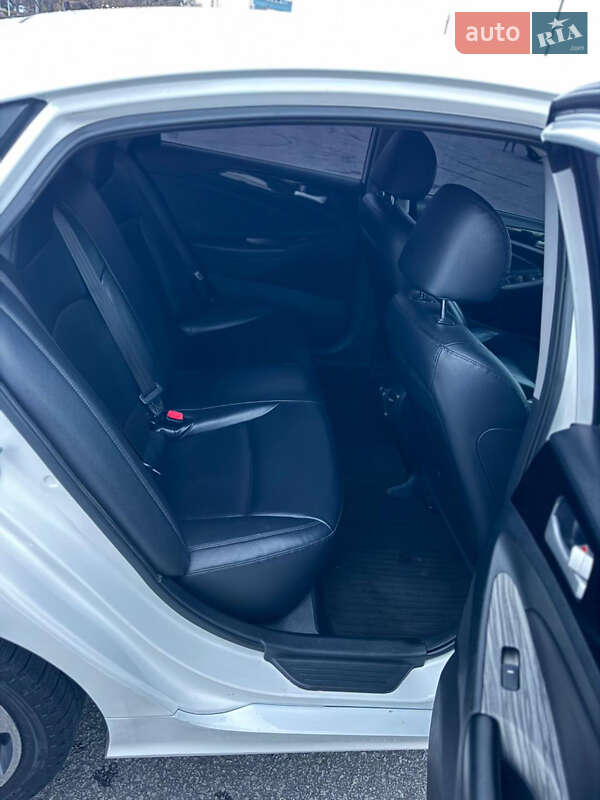 Седан Hyundai Sonata 2014 в Запорожье фото 14 Седан Hyundai Sonata 2014 в Запорожье