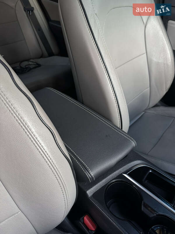 Седан Hyundai Sonata 2015 в Тернополе