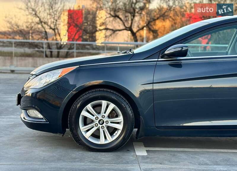 Седан Hyundai Sonata 2013 в Киеве