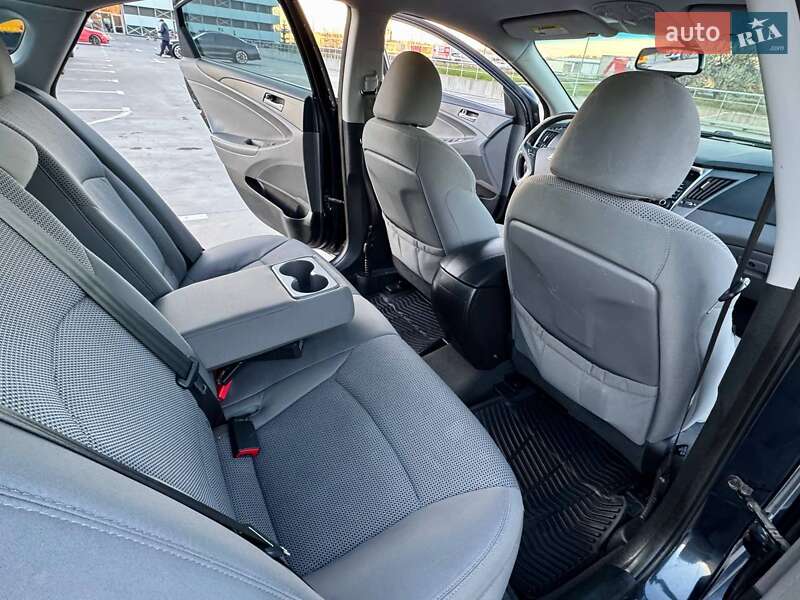 Седан Hyundai Sonata 2013 в Киеве