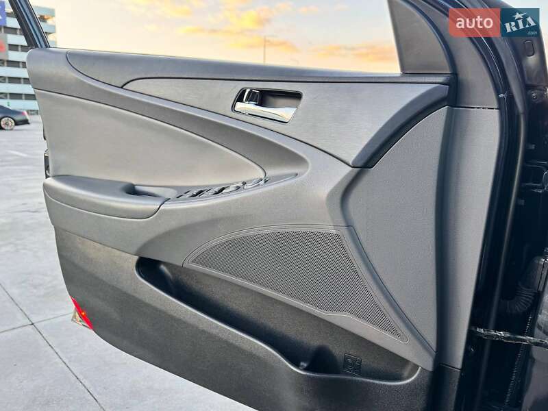 Седан Hyundai Sonata 2013 в Киеве