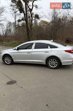Седан Hyundai Sonata 2015 в Буче