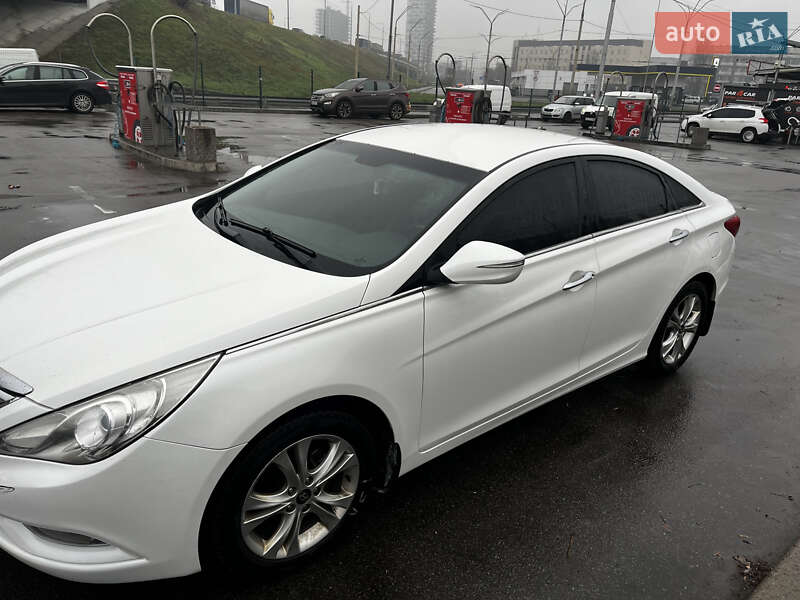 Седан Hyundai Sonata 2012 в Киеве