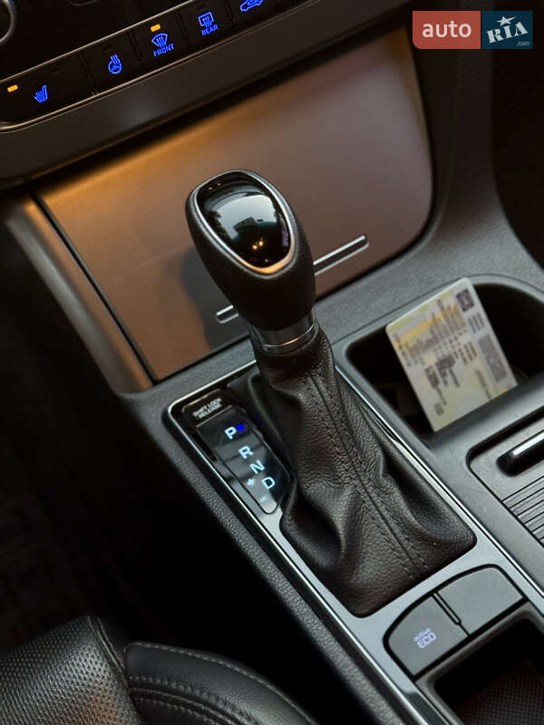 Седан Hyundai Sonata 2016 в Киеве