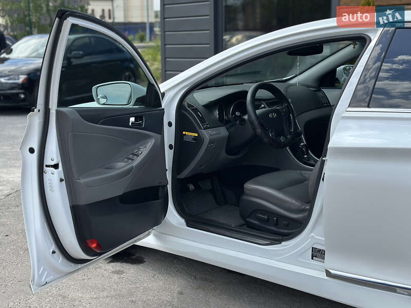 Седан Hyundai Sonata 2014 в Шептицькому