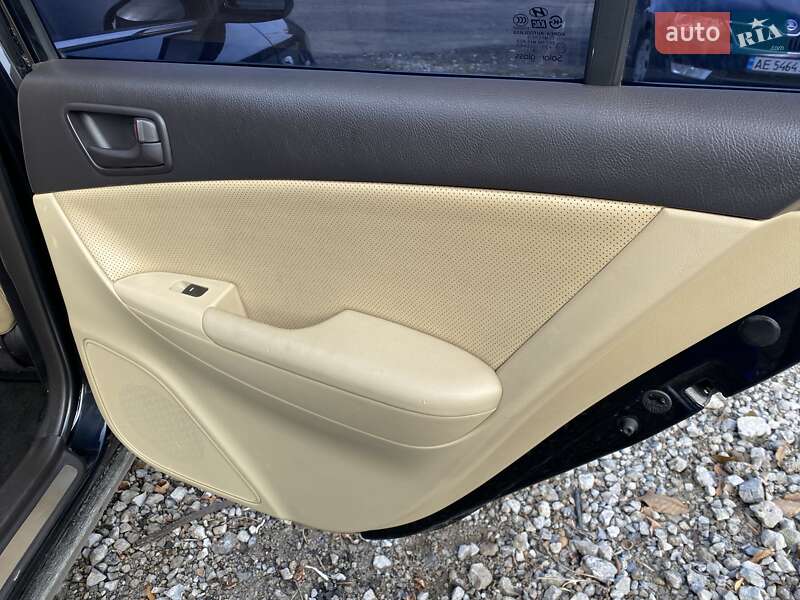 Седан Hyundai Sonata 2009 в Днепре