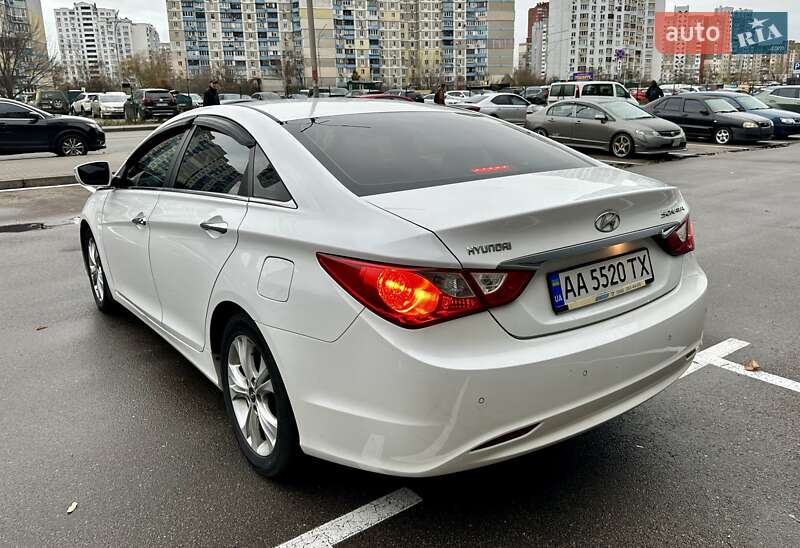 Седан Hyundai Sonata 2011 в Киеве