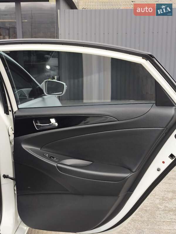 Седан Hyundai Sonata 2010 в Киеве