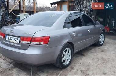 Седан Hyundai Sonata 2006 в Маньковке