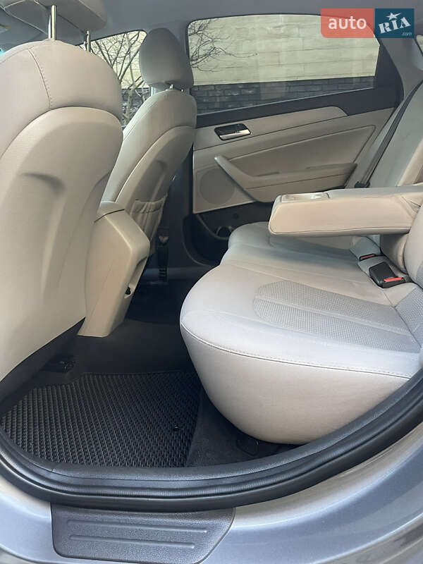 Седан Hyundai Sonata 2018 в Львове