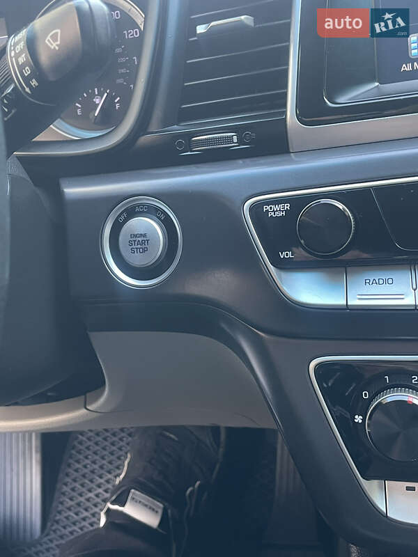 Седан Hyundai Sonata 2018 в Львове