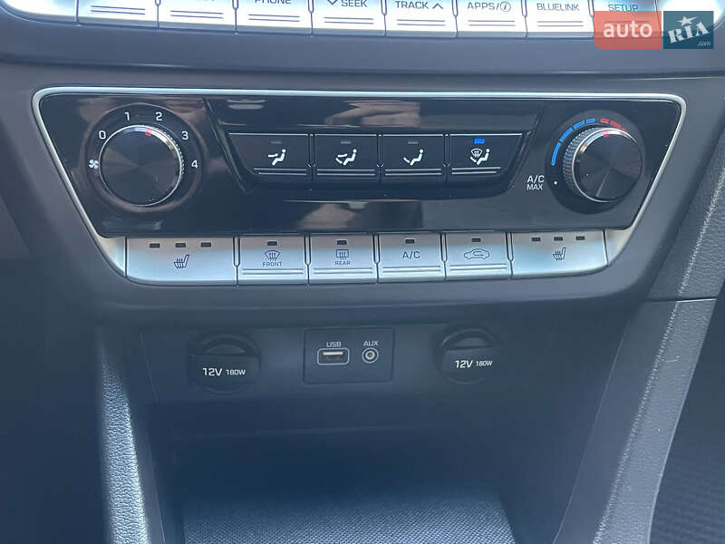 Седан Hyundai Sonata 2018 в Львове