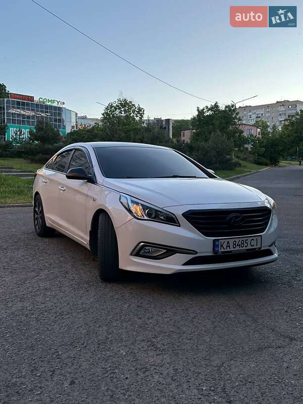 Седан Hyundai Sonata 2015 в Одессе