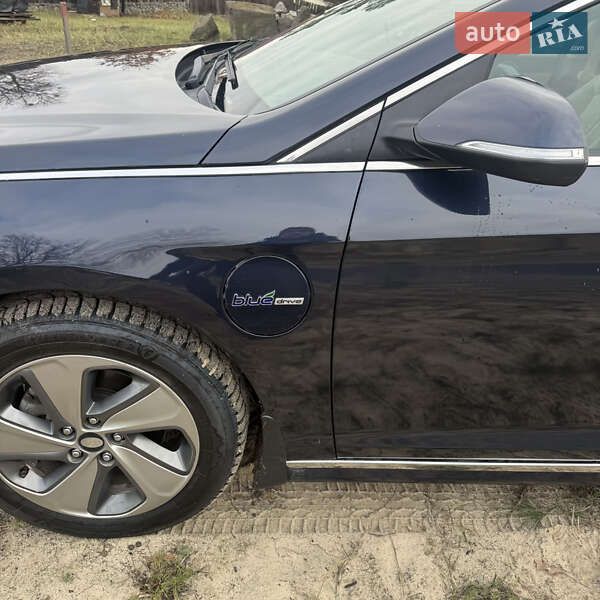 Седан Hyundai Sonata 2017 в Десне