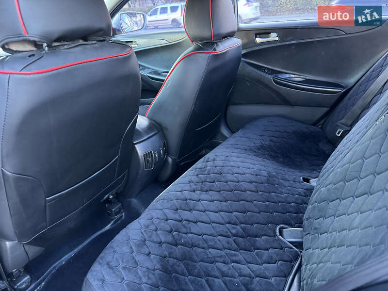 Седан Hyundai Sonata 2014 в Дніпрі