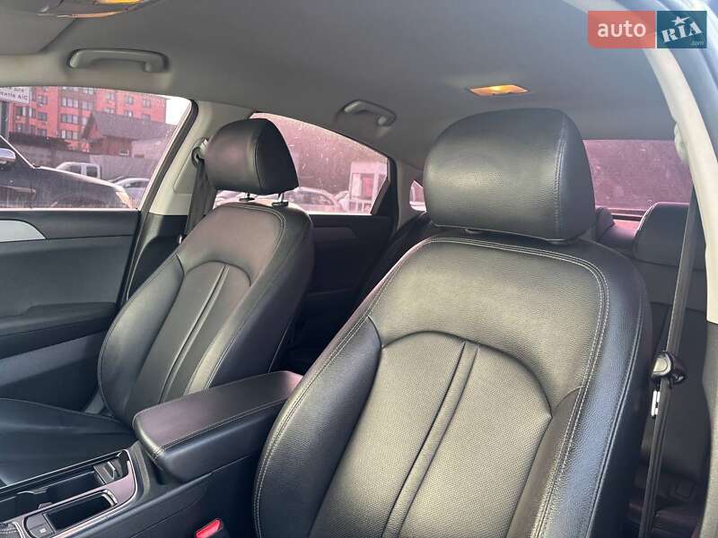 Седан Hyundai Sonata 2018 в Киеве
