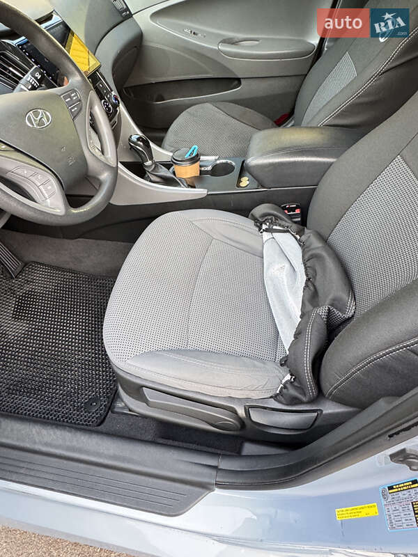 Седан Hyundai Sonata 2014 в Киеве