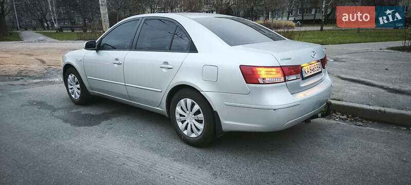 Седан Hyundai Sonata 2009 в Киеве
