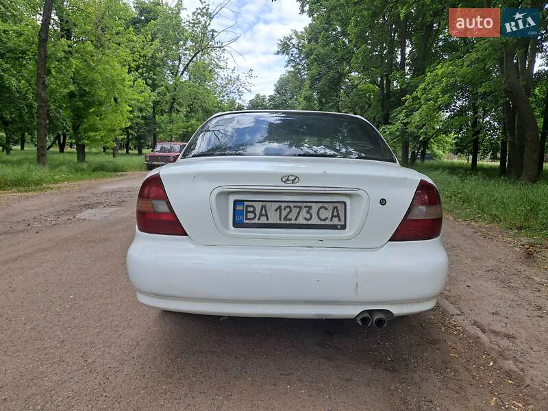 Седан Hyundai Sonata 1997 в Кропивницком