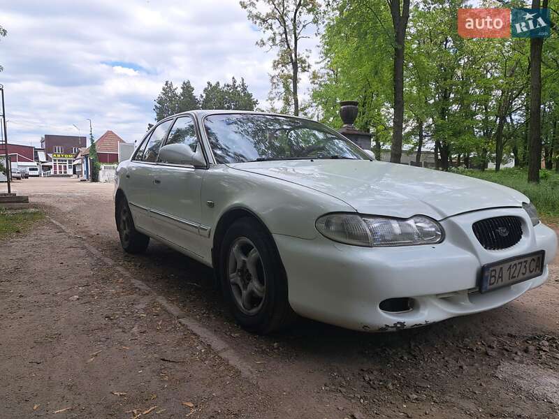Седан Hyundai Sonata 1997 в Кропивницком