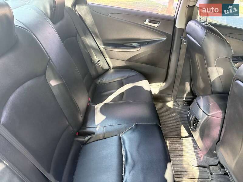 Седан Hyundai Sonata 2011 в Днепре