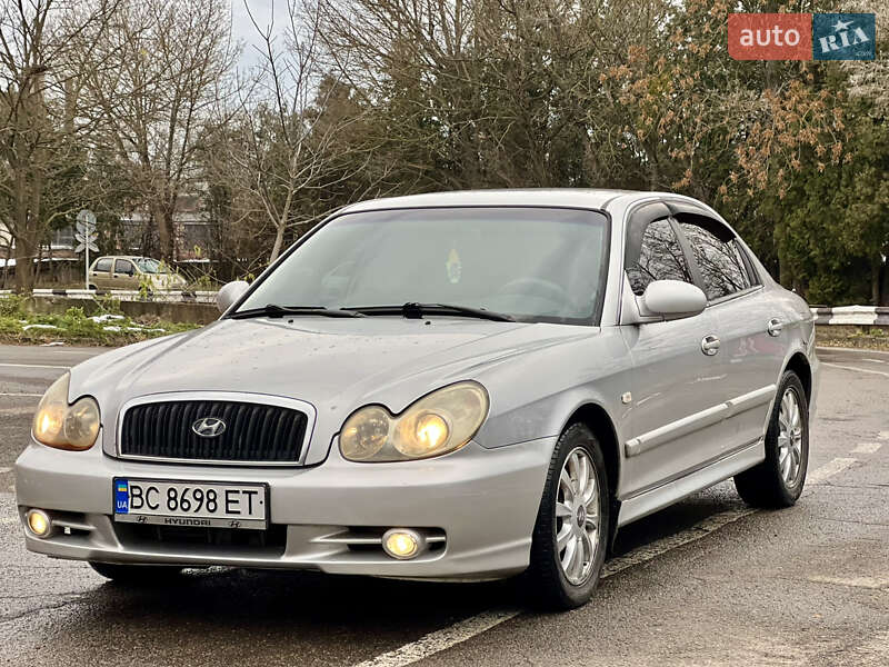 Седан Hyundai Sonata 2002 в Львове