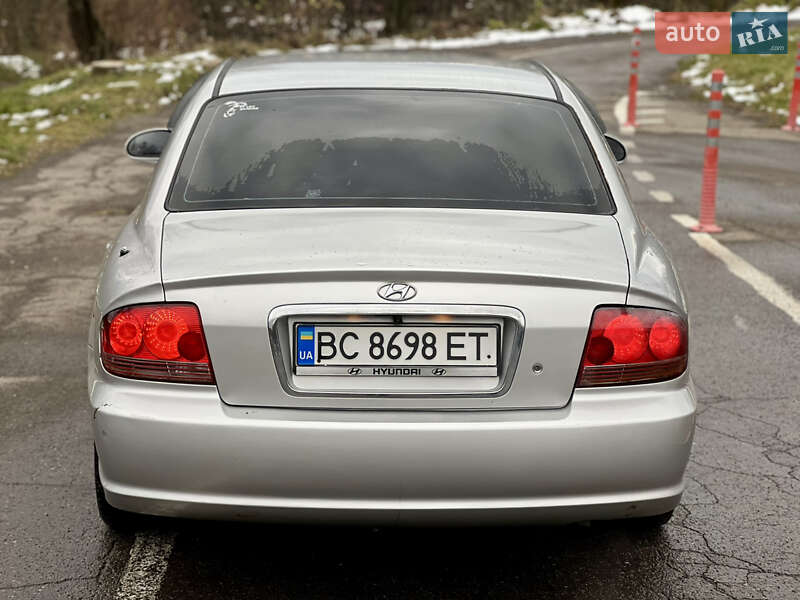 Седан Hyundai Sonata 2002 в Львове