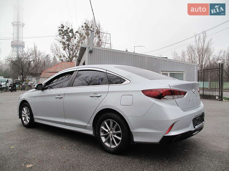 Седан Hyundai Sonata 2018 в Киеве