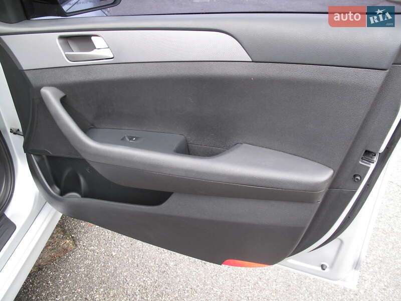 Седан Hyundai Sonata 2018 в Киеве