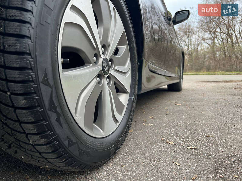 Седан Hyundai Sonata 2013 в Києві
