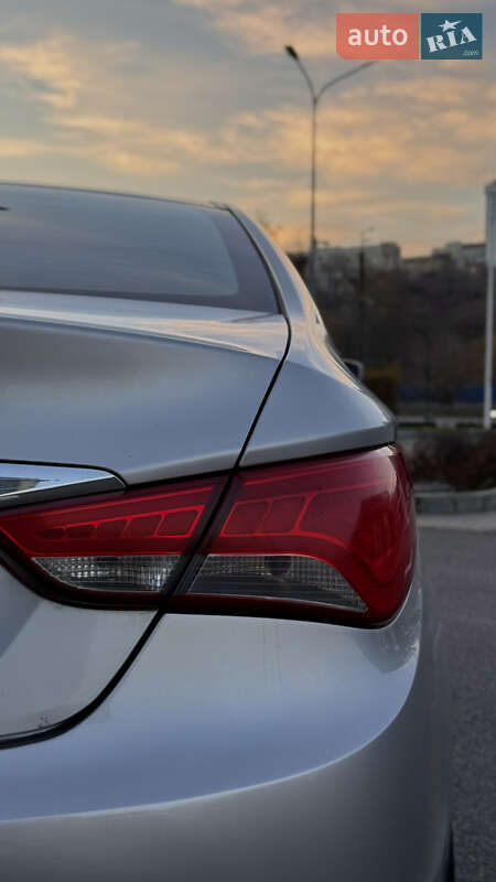 Седан Hyundai Sonata 2013 в Днепре