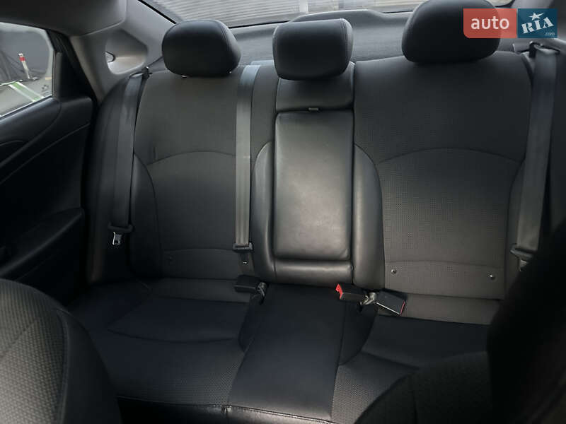 Седан Hyundai Sonata 2014 в Чернигове