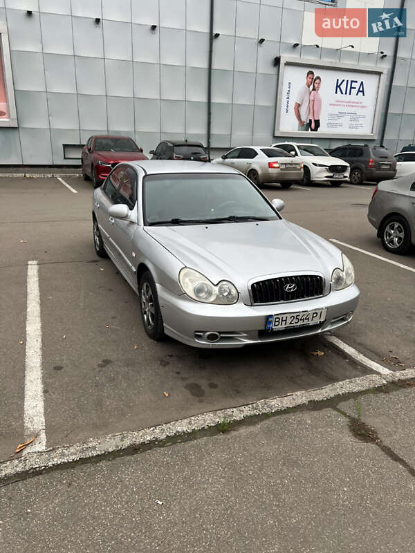 Hyundai Sonata 2004