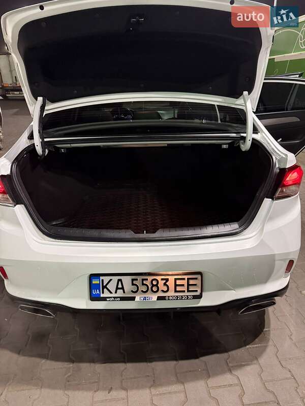 Седан Hyundai Sonata 2017 в Луцке